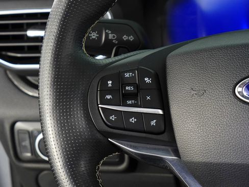 Used 2020 Ford Explorer ST w/ Premium Technology Package image 30