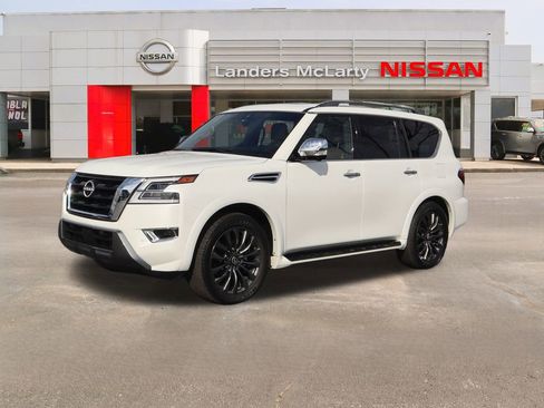 Used 2024 Nissan Armada Platinum w/ Captain's Chairs Package image 7