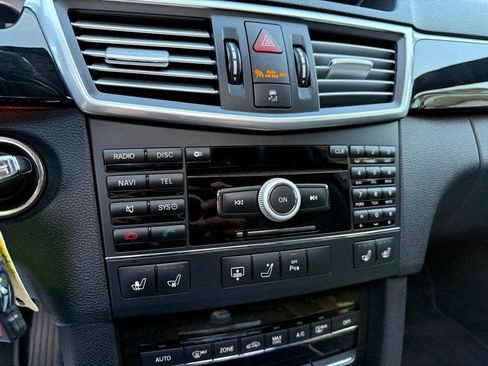 Used 2010 Mercedes-Benz E 550 Sedan image 63