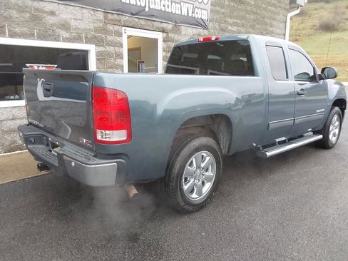 Used 2013 GMC Sierra 1500 SLE w/ Power Tech Package image 3