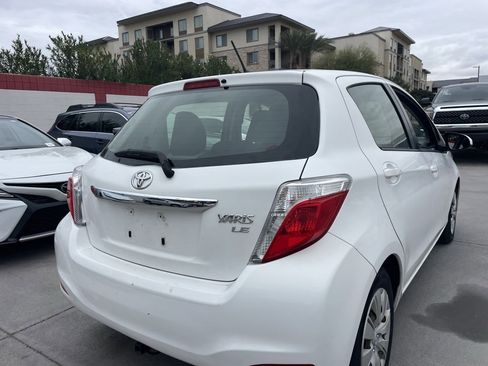 Used 2013 Toyota Yaris LE image 4