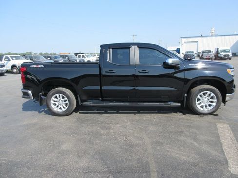 Certified 2023 Chevrolet Silverado 1500 LT AWD/4WD image 4