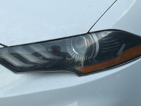 Used 2018 Ford Mustang Premium RWD image 9