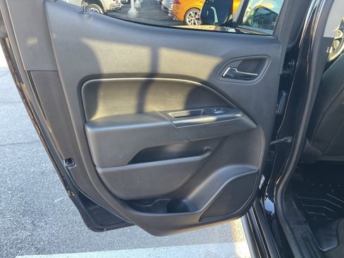 Used 2018 Chevrolet Colorado ZR2 image 14