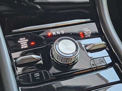 Used 2025 Jeep Grand Cherokee Summit w/ Adv Protech Group IV image 21