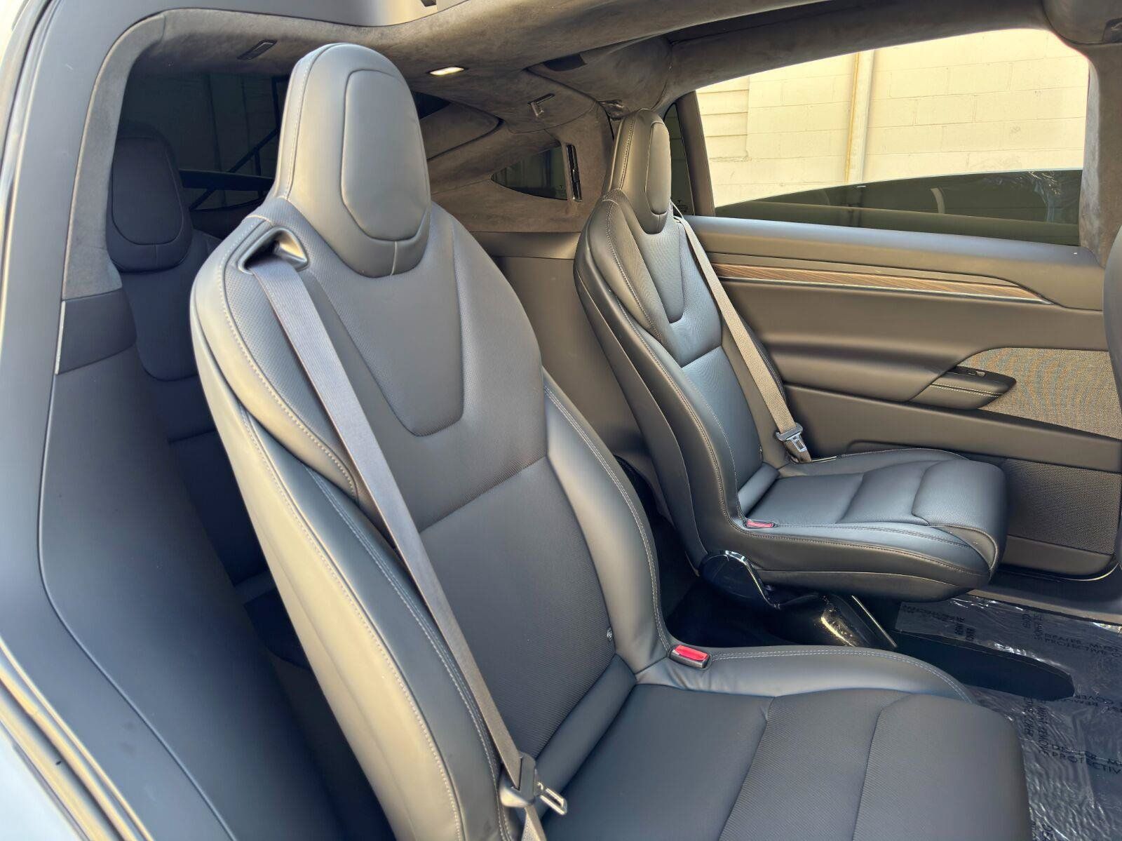 Used 2023 Tesla Model X AWD/4WD image 43