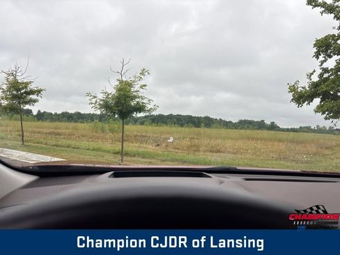Used 2023 Nissan Rogue Platinum AWD/4WD image 26