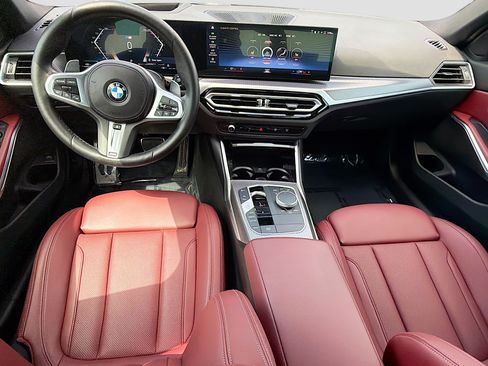 Used 2023 BMW 330i Sedan w/ M Sport Package RWD image 15