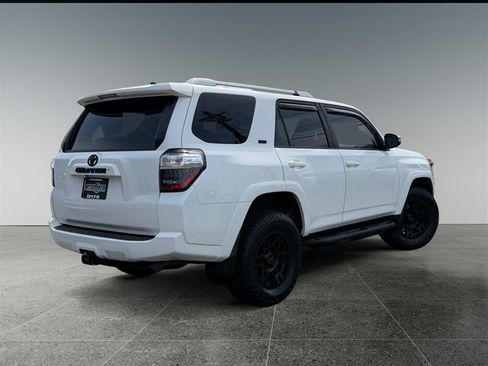 Used 2016 Toyota 4Runner SR5 Premium AWD/4WD image 23