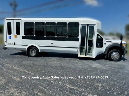 Used 2012 Ford F550 2WD Regular Cab Super Duty w/ Payload Upgrade Pkg image 2