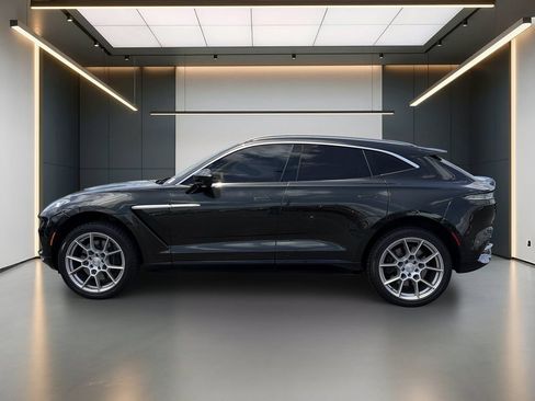 Used 2021 Aston Martin DBX AWD/4WD image 2