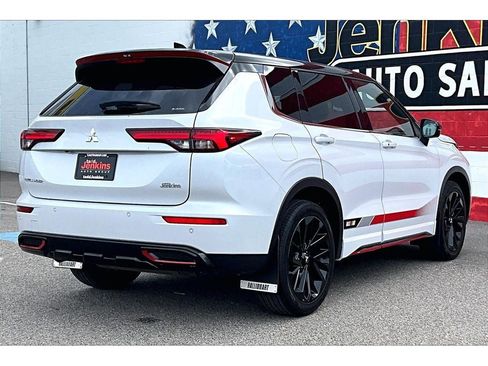 Used 2024 Mitsubishi Outlander Ralliart image 2