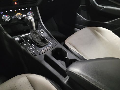 Used 2019 Volkswagen Jetta R-Line FWD image 26
