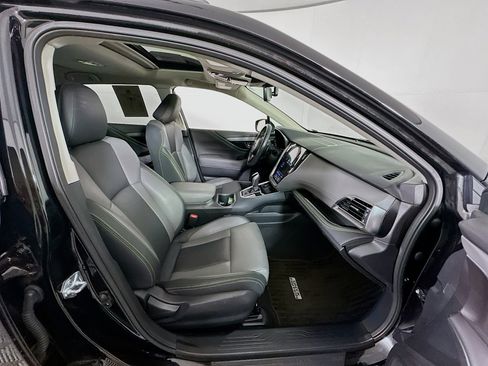 Used 2025 Subaru Outback Onyx Edition AWD/4WD image 34