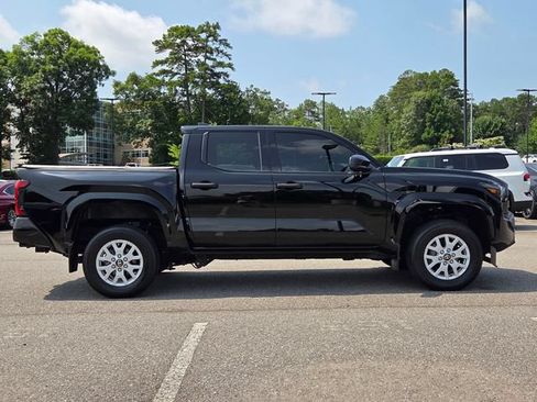 Used 2024 Toyota Tacoma SR w/ SR Upgrade Package AWD/4WD image 6