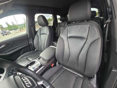 Used 2023 Audi Q7 2.0T Premium Plus w/ Premium Plus Package AWD/4WD image 22