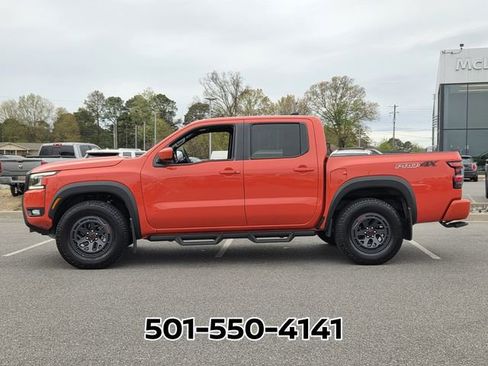 Used 2025 Nissan Frontier PRO-4X AWD/4WD image 2