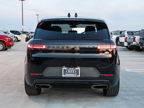 Used 2023 Land Rover Range Rover Sport SE image 8