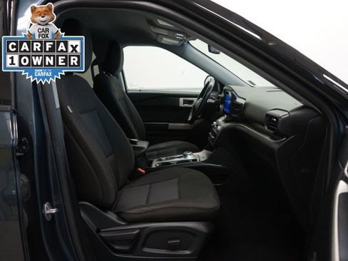 Certified 2023 Ford Explorer XLT image 32