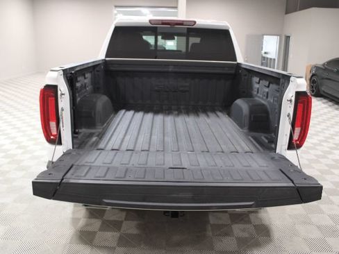 Used 2025 GMC Sierra 1500 Denali AWD/4WD image 14