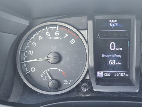 Used 2019 Toyota Tacoma TRD Off-Road image 21