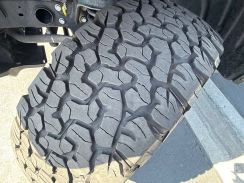 Used 2024 Jeep Wrangler Unlimited AWD/4WD image 15