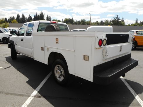 Used 2003 Chevrolet Silverado 2500 4x4 Extended Cab image 7