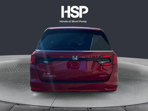 Used 2023 Honda Odyssey Sport image 4