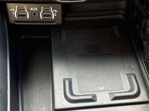 Used 2024 Dodge Durango R/T AWD/4WD image 23