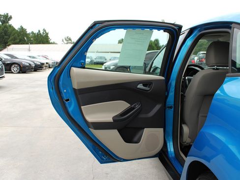 Used 2013 Ford Focus SE w/ Super Fuel Economy (SFE) Pkg image 26