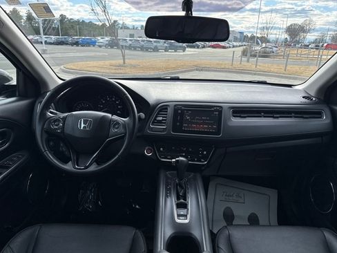 Used 2018 Honda HR-V EX-L image 16