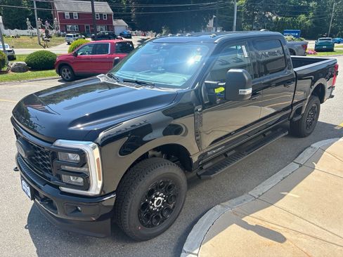 New 2026 Ford F250 XLT w/ XLT Premium Package AWD/4WD image 7