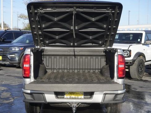 Used 2017 Chevrolet Colorado LT image 30