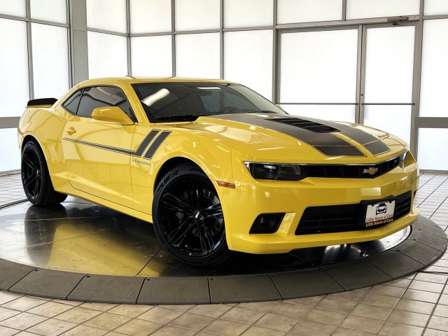 Used 2015 Chevrolet Camaro SS w/ RS Package RWD image 1