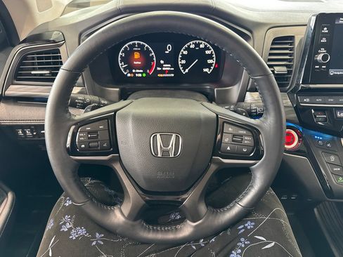 Used 2025 Honda Odyssey Elite image 21