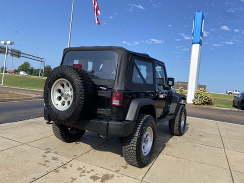 Used 2014 Jeep Wrangler Sport w/ Connectivity Group AWD/4WD image 11