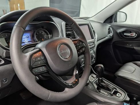 Used 2023 Jeep Cherokee Altitude Lux AWD/4WD image 16