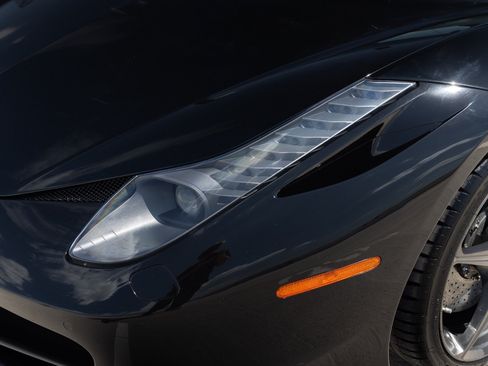 Used 2012 Ferrari 458 Spider RWD image 26