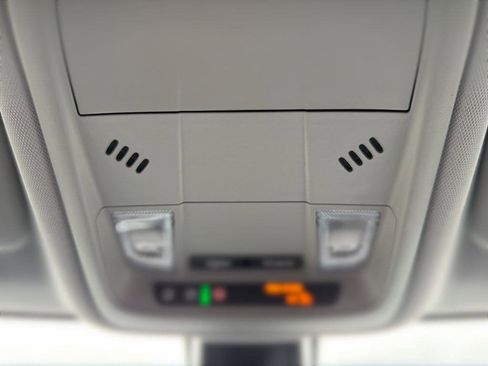 Used 2023 Chevrolet Blazer LT image 23