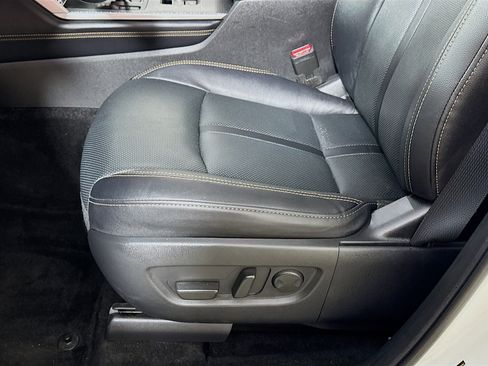 Used 2024 MAZDA CX-90 3.3 Turbo w/ Preferred Plus image 19