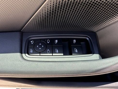 Certified 2024 Porsche Taycan 4S AWD/4WD image 19