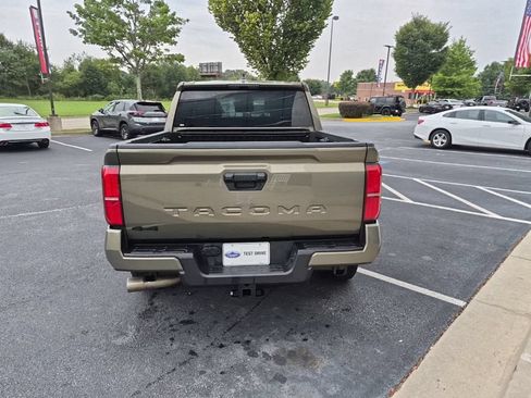 Used 2026 Toyota Tacoma TRD Off-Road AWD/4WD image 6