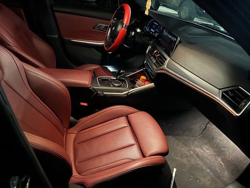 Used 2022 BMW 330i xDrive Sedan w/ M Sport Package image 3