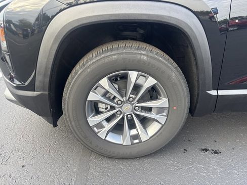 Used 2025 Chevrolet Equinox LT image 9