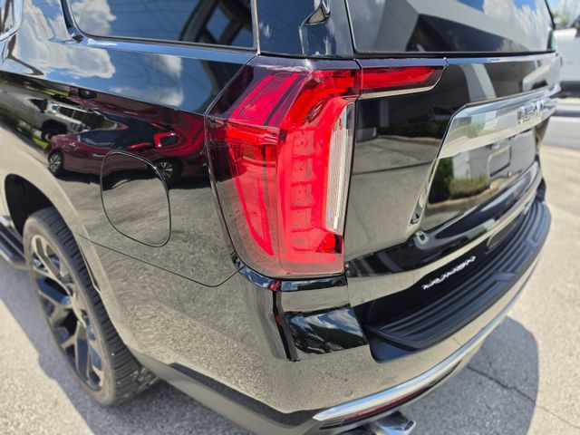 Used 2023 GMC Yukon Denali RWD image 14