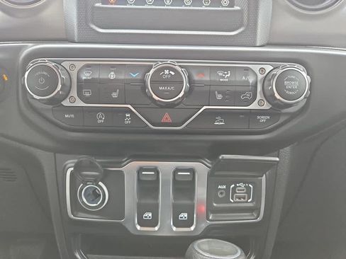 Used 2023 Jeep Wrangler Sport AWD/4WD image 26