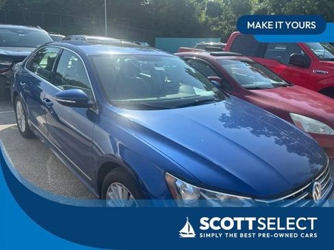 Used 2017 Volkswagen Passat 1.8T SE FWD image 1