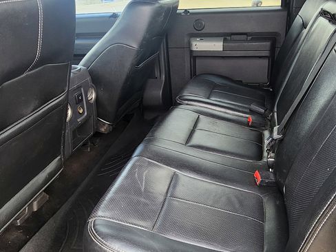 Used 2013 Ford F250 Lariat w/ Lariat Interior Pkg image 8