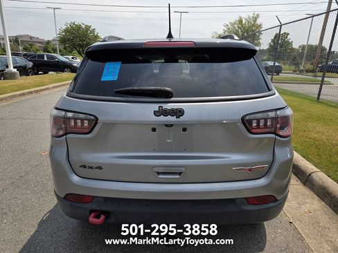 Used 2019 Jeep Compass Trailhawk AWD/4WD image 9