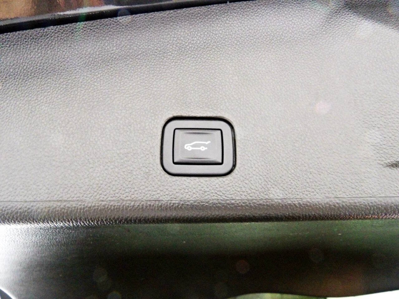 Used 2015 Cadillac SRX Performance w/ Driver Awareness Package AWD/4WD image 14